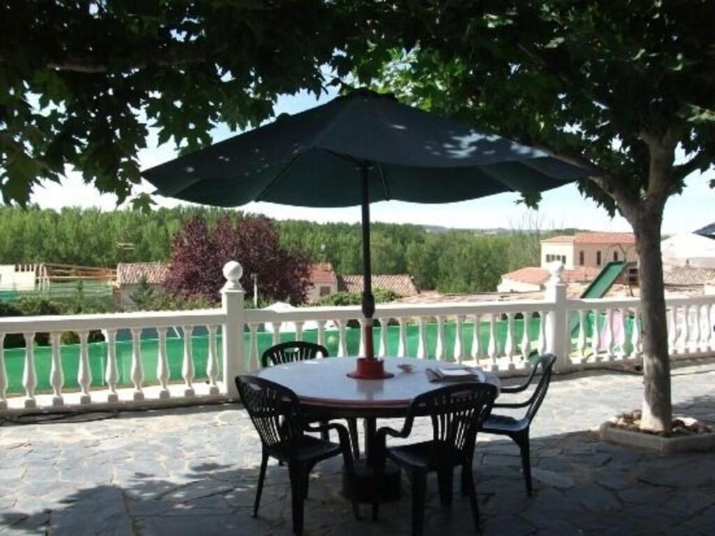 La Huerta Del Rivero San Esteban De Gormaz Exterior foto